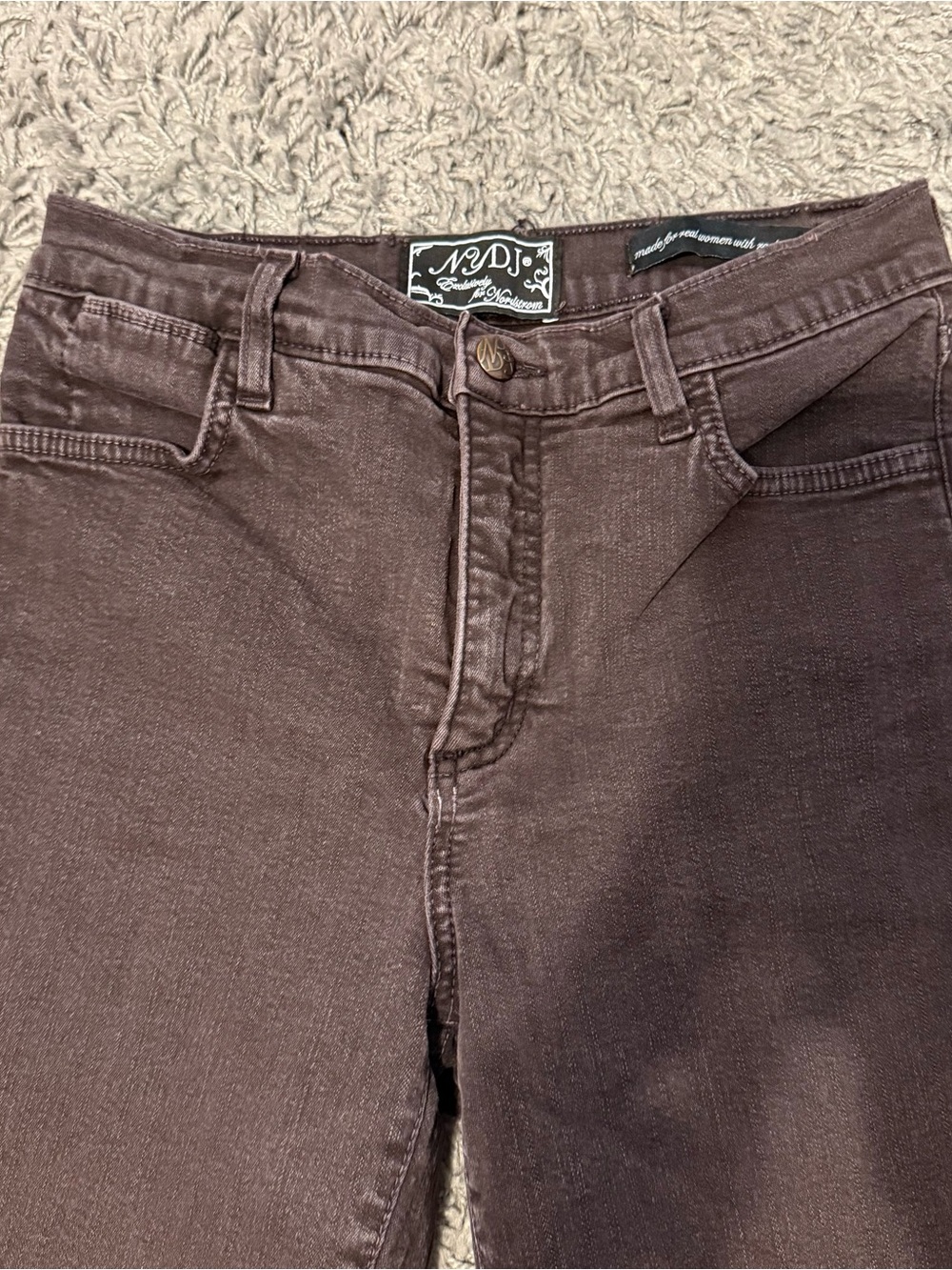 Vintage “not your daughters jeans” from Nordstrom - Picture 2 of 6
